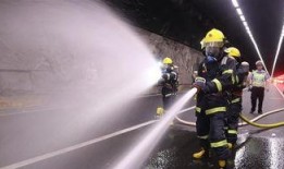 厦门海底隧道视频爆料,揭秘海底交通巨构的震撼瞬间